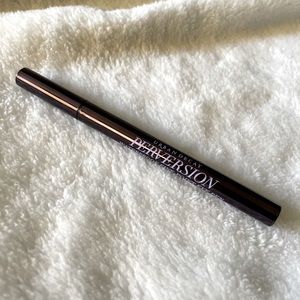 Perversion Waterproof Liquid Eyeliner